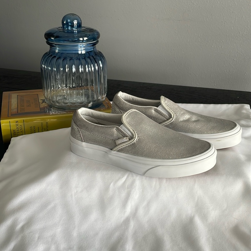 Women’s Vans Classic Slip-on Shoes Size 5.5 Silver White VGUC